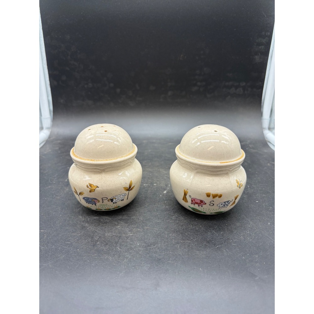 Vintage Farm Country Ceramic Salt and Pepper Shakers Sheep Pig Speckled Cream